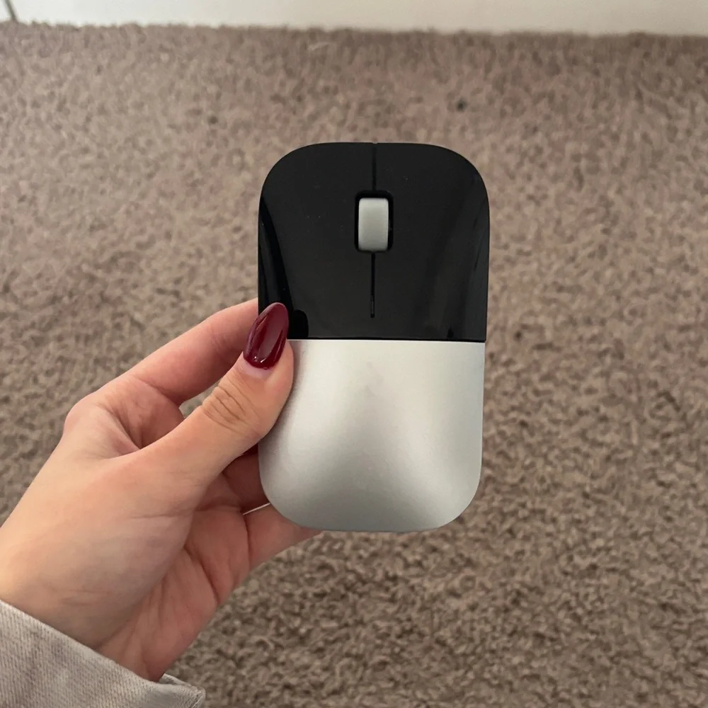 HP Dual-Tone Black and Silver Wireless Mouse